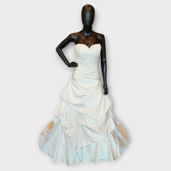 Symphony Bridal Dresses & Skirts - NWOT - Venus Symphony Ivory Satin Tuck